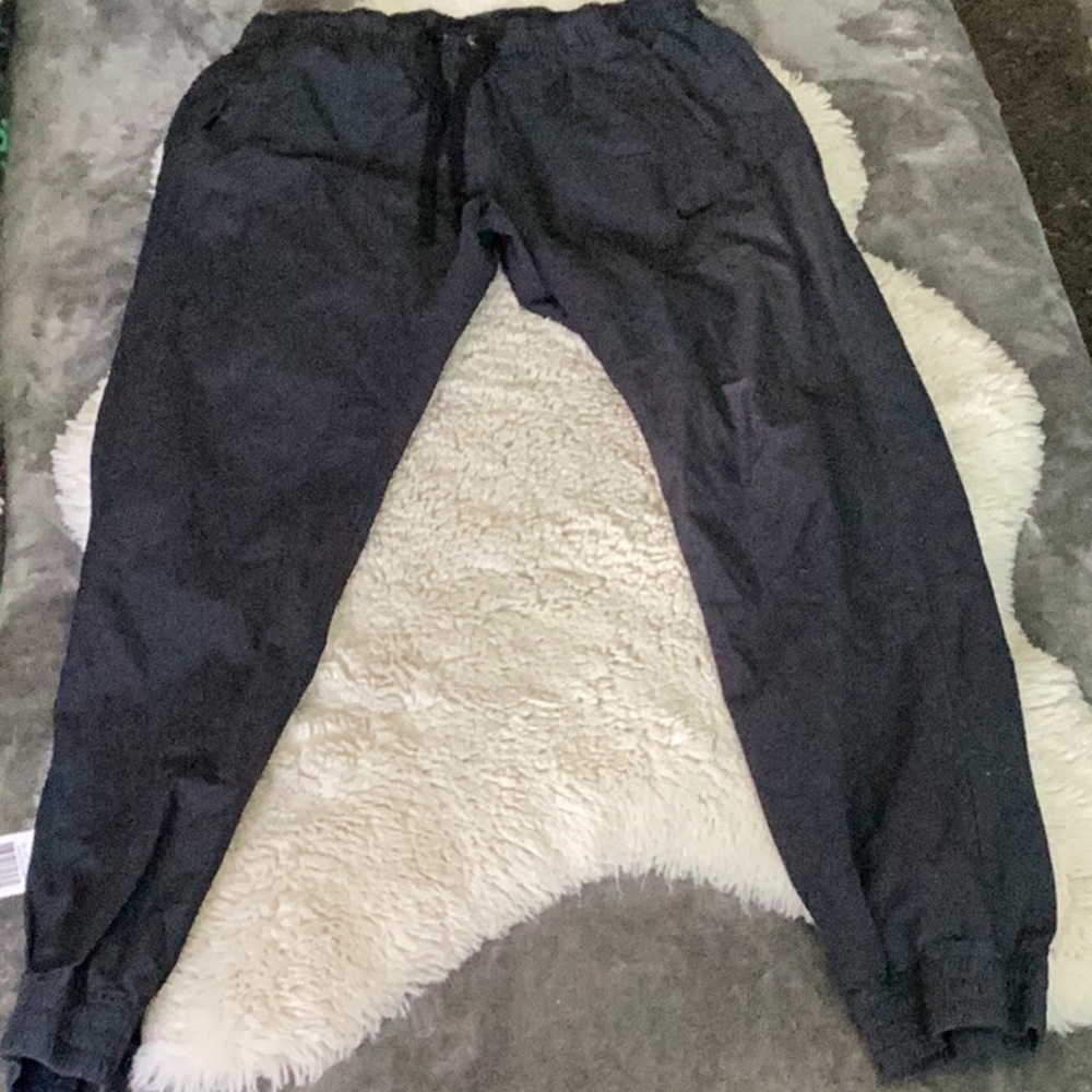 EUC Nike Players joggers